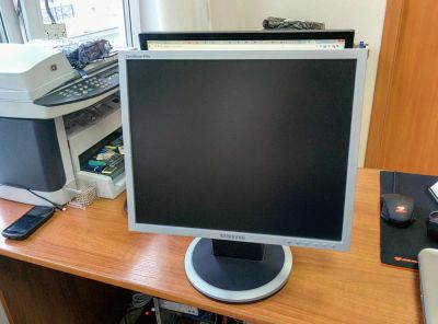Лот: 9656845. Фото: 1. С РУБЛЯ! Монитор 19" Samsung SyncMaster... ЖК-мониторы
