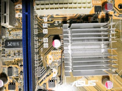 Лот: 12886622. Фото: 1. Материнская плата Asus p5b se. Материнские платы