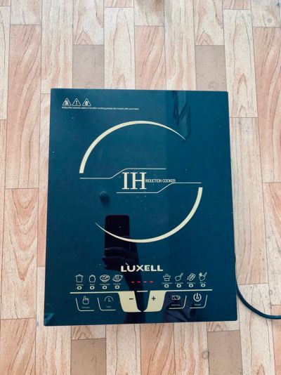 Лот: 13998068. Фото: 1. Продам электрическую плиту Luxell... Плиты, духовые шкафы, варочные поверхности