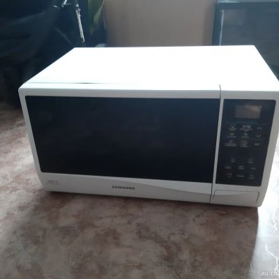 Лот: 16261821. Фото: 1. Микроволновка Samsung ME83KRW. Микроволновки, мини-печи