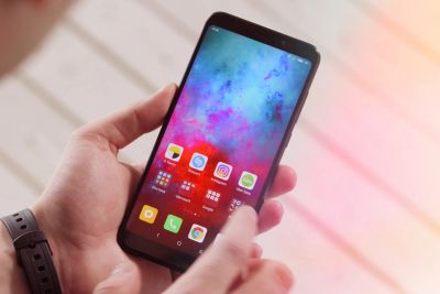 Лот: 14065407. Фото: 1. Xiaomi Redmi 5 Plus 32 GB Black. Смартфоны