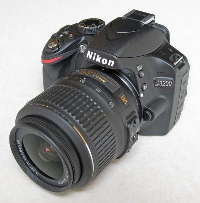 Лот: 6176781. Фото: 1. Nikon D 3200. Цифровые зеркальные