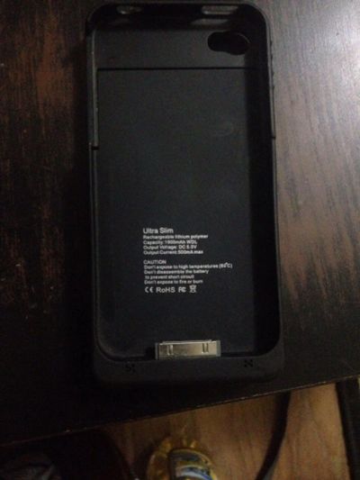 Лот: 7015870. Фото: 1. чехол зарядка на iPhone 4S/4. Зарядные устройства, блоки питания, адаптеры сетевые для смартфонов