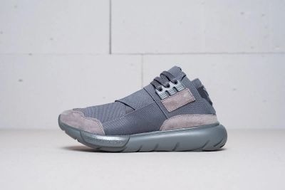 Лот: 11617825. Фото: 1. Кроссовки Adidas Y-3 Qasa High. Кеды, кроссовки, слипоны