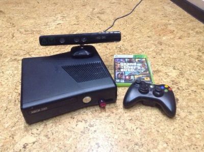 Лот: 5015463. Фото: 1. xbox 360 kinect + Gta 5. Игровые приставки, консоли