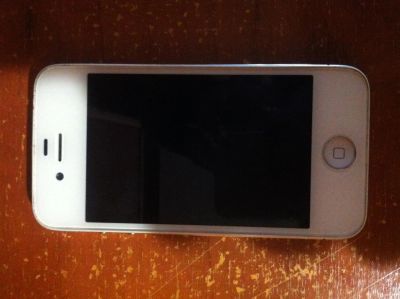 Лот: 4304919. Фото: 1. продам iphone 4 16 gb белый(c... Смартфоны