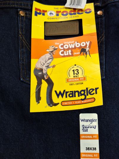 Лот: 17011675. Фото: 1. Джинсы мужские Wrangler Cowboy... Брюки, джинсы, шорты