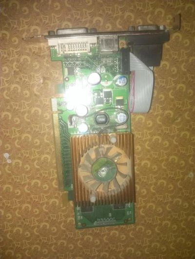 Лот: 3557140. Фото: 1. Forsa GeForce 8400 GS 460Mhz PCI-E... Видеокарты