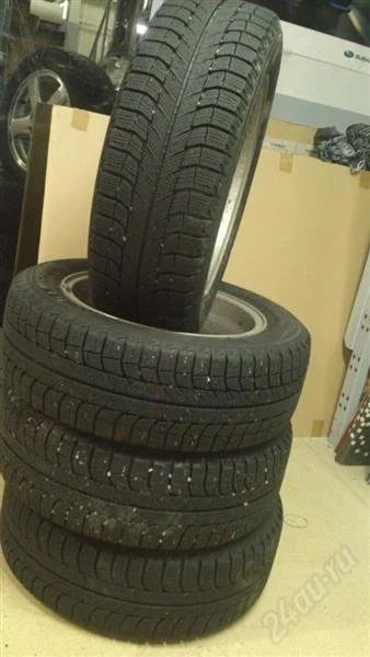 Лот: 2710032. Фото: 1. Зимние 205/60 R16 Michelin X-ice... Шины на дисках