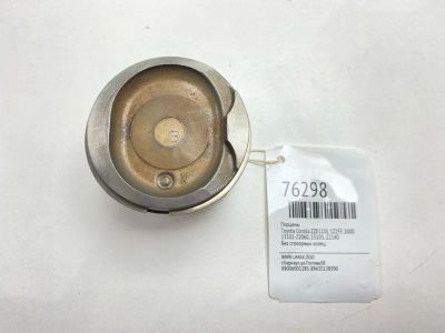 Лот: 21110613. Фото: 1. Поршень Toyota Corolla 2000 1310122060... Двигатель и элементы двигателя