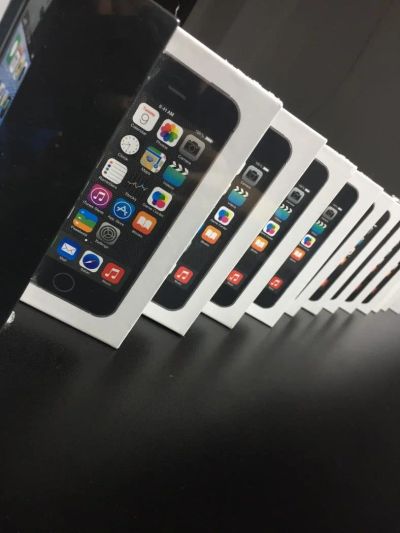 Лот: 10498149. Фото: 1. iPhone 5s 16gb new! чехол и защитное... Смартфоны