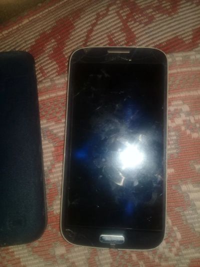 Лот: 11274916. Фото: 1. Самсунг galaxy s4. Смартфоны
