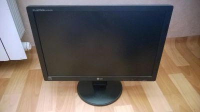 Лот: 10729166. Фото: 1. Продам монитор ЖК монитор LG 19... ЖК-мониторы