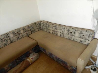 Лот: 1786050. Фото: 1. Мягкий уголок в отличном состоянии. Кресла, пуфы