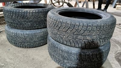 Лот: 20064721. Фото: 1. Резина Hankook Winter I'Cept IZ2... Шины