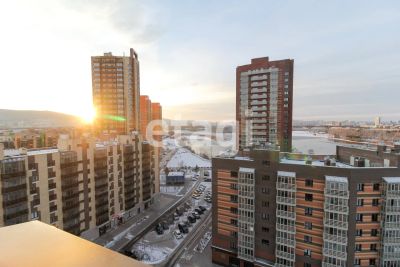 Лот: 25295261. Фото: 1. 2-комн. квартира , Красноярск... Квартиры, студии