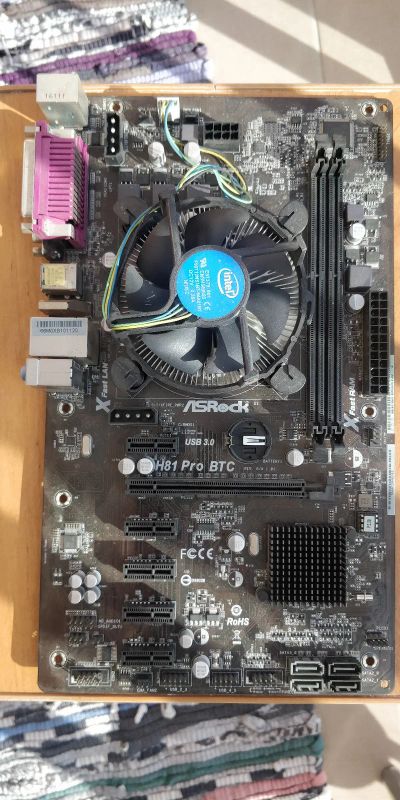 Лот: 15790771. Фото: 1. ASRock H81 Pro BTC + Celeron G1820. Материнские платы
