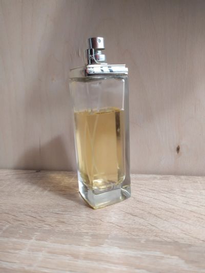 Лот: 17472795. Фото: 1. Dior Addict туалетная вода. Женская парфюмерия