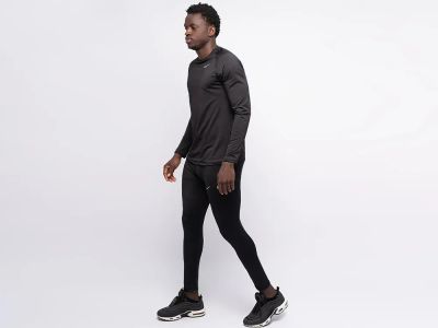 Лот: 24977986. Фото: 1. Тренировочный костюм Nike. Другое (мужская одежда)