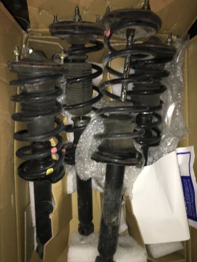 Лот: 7476157. Фото: 1. Стойки Toyota Chaser jzx100, gx100. Ходовая, подвеска, рулевое управление
