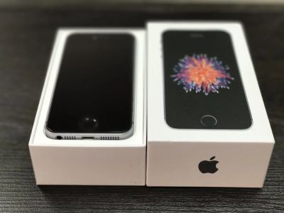 Лот: 9301727. Фото: 1. iPhone Se space grey 16gb идеальное... Смартфоны