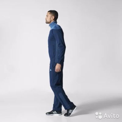 Лот: 6079229. Фото: 1. костюм спортивный adidas. Костюмы классические, деловые