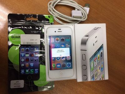 Лот: 10877967. Фото: 1. Iphone 4S, white, 16 GB. Смартфоны