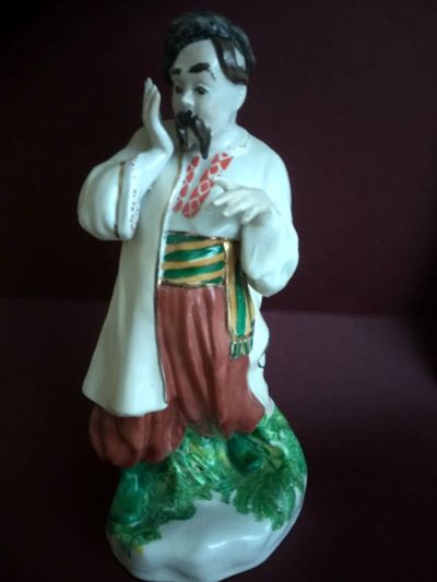Лот: 19567443. Фото: 1. Фарфоровая статуэтка "Карась". Фарфор, керамика