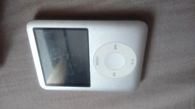 Лот: 5017320. Фото: 1. iPod 8GB. Плееры