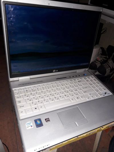 Лот: 11158651. Фото: 1. Ноутбук LG P1 express dual с з... Ноутбуки