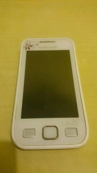 Лот: 10218139. Фото: 1. Samsung SG-s5250. Кнопочные мобильные телефоны