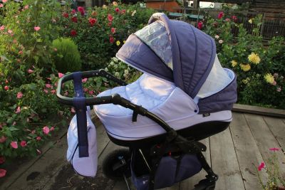 Лот: 3153636. Фото: 1. Коляска Tutis Zippy 2 в 1. Коляски