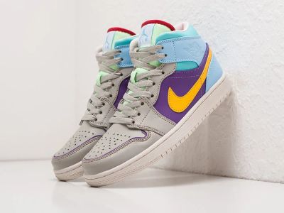 Лот: 24979560. Фото: 1. Кроссовки Nike Air Jordan 1 Mid. Кеды, кроссовки, слипоны