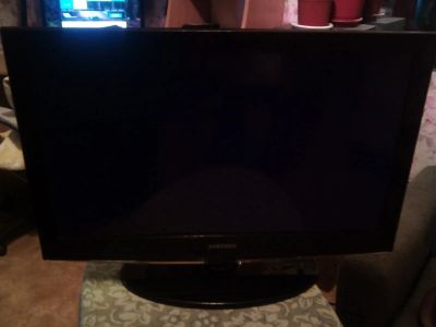 Лот: 15458602. Фото: 1. Samsung le32c450e1w неисправен. Телевизоры
