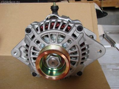 Лот: 10779716. Фото: 1. Генератор Subaru. Электрооборудование