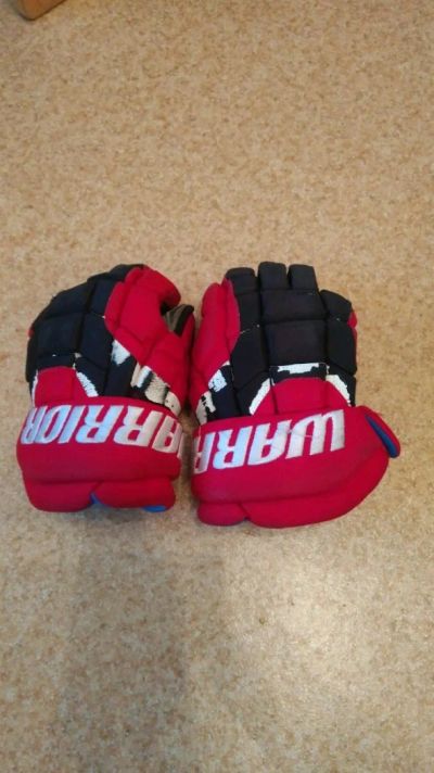 Лот: 13957076. Фото: 1. Продам краги Warior covert dt3... Мячи, ракетки, шайбы, клюшки