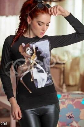 Лот: 4107913. Фото: 1. кофта с оленем. Свитеры, толстовки, худи