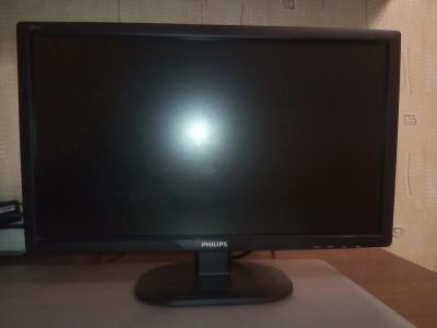 Лот: 15155638. Фото: 1. Монитор philips. ЖК-мониторы