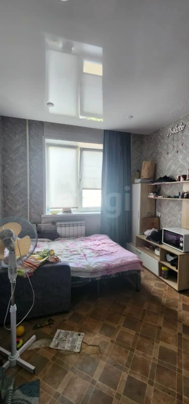 Лот: 25663301. Фото: 1. комната , Красноярск улица Воронова... Квартиры, студии