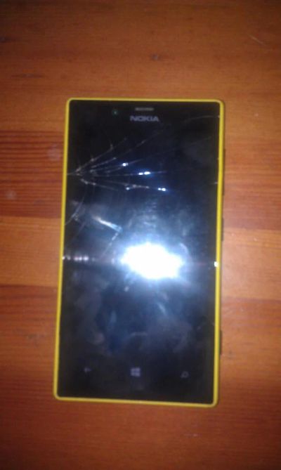 Лот: 4820860. Фото: 1. NOKIA Lumia 720 yellow продажа... Смартфоны