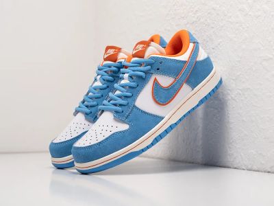 Лот: 24979383. Фото: 1. Кроссовки Nike SB Dunk Low. Кеды, кроссовки, слипоны