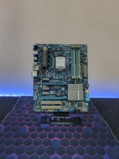 Лот: 25274406. Фото: 1. Материнская плата Gigabyte GA-P67X-UD3-B3... Материнские платы