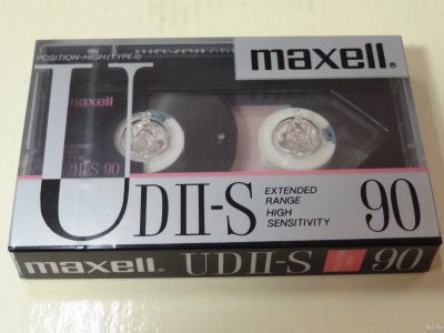 Лот: 13720553. Фото: 1. Аудиокассета Maxell UDII-S 90. Другое (аудиотехника)