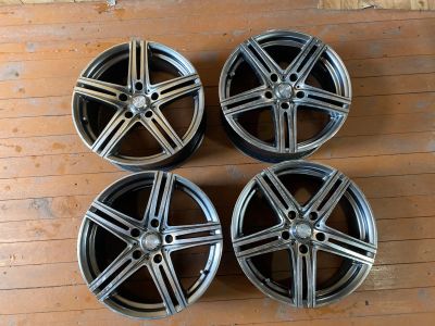 Лот: 25719083. Фото: 1. Диски литые Race Ready r17. Диски