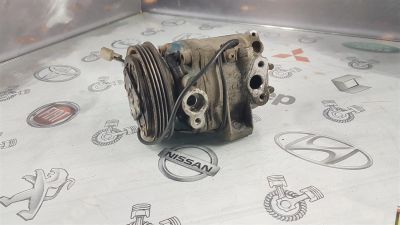 Лот: 23591220. Фото: 1. Компрессор кондиционера Subaru... Двигатель и элементы двигателя