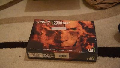 Лот: 17648616. Фото: 1. Voodoo 5 5500 AGP. Видеокарты