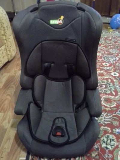 Лот: 5418289. Фото: 1. Детское авто кресло Baby Hit. Детские автокресла