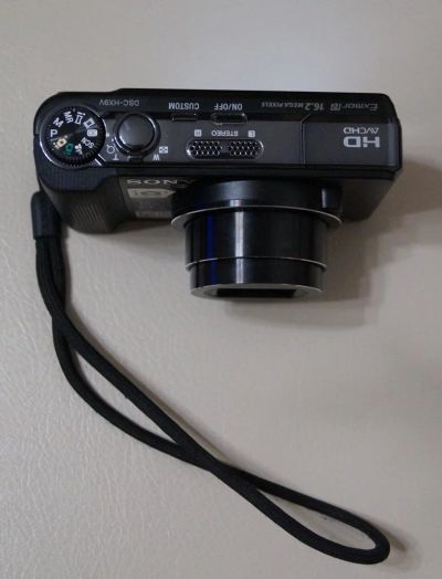 Лот: 4836620. Фото: 1. Sony Cyber-shot DSC-HX9V. Цифровые компактные