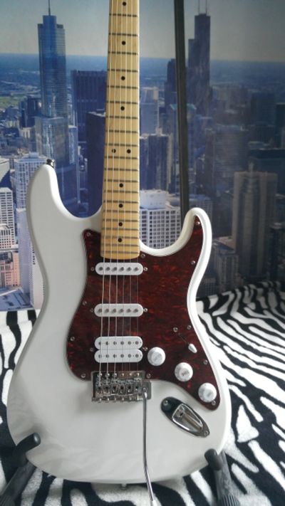 Лот: 11622132. Фото: 1. Гитара Fender Stratocaster USA... Гитары