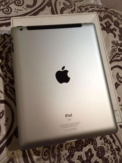 Лот: 6834694. Фото: 1. Apple IPad 3 Wi-Fi + 3G. Планшеты